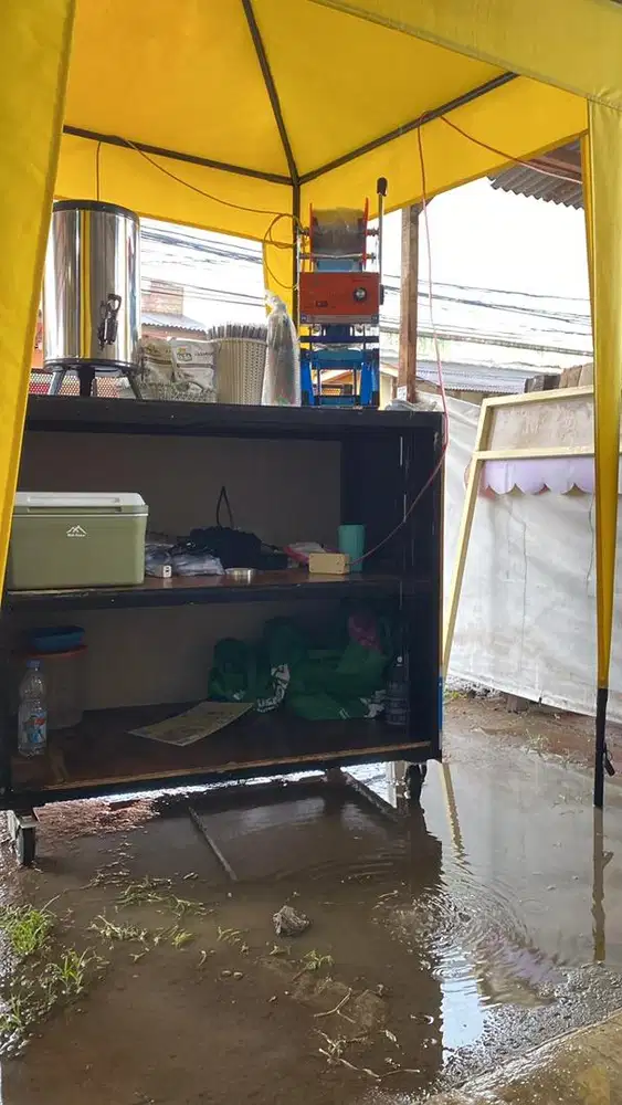 DI JUAL gerobak bekas ukuran depan 105 cm samping 65 cm tinggi 100 cm