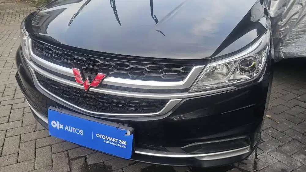 WULING CORTEZ AT 2022 JL.KENJERAN OTOMART SURABAYA