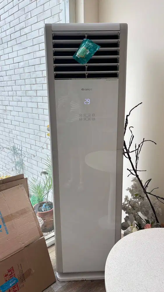 Gree AC Standing Floor 18sts 2PK