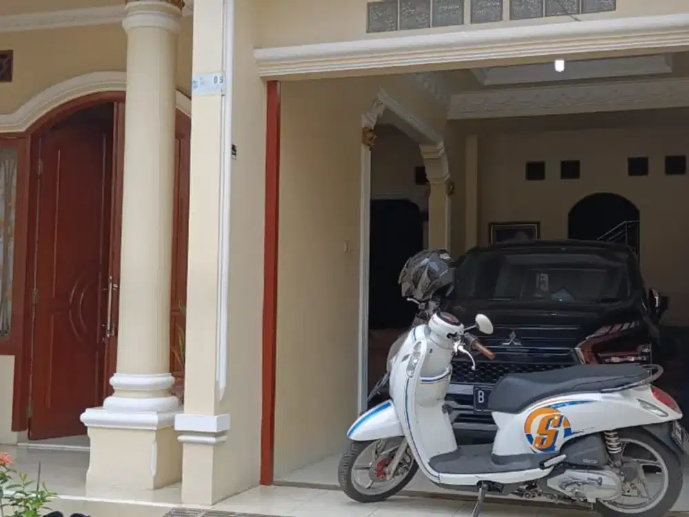 Dijual rumah siap huni di tebet Jakarta selatan