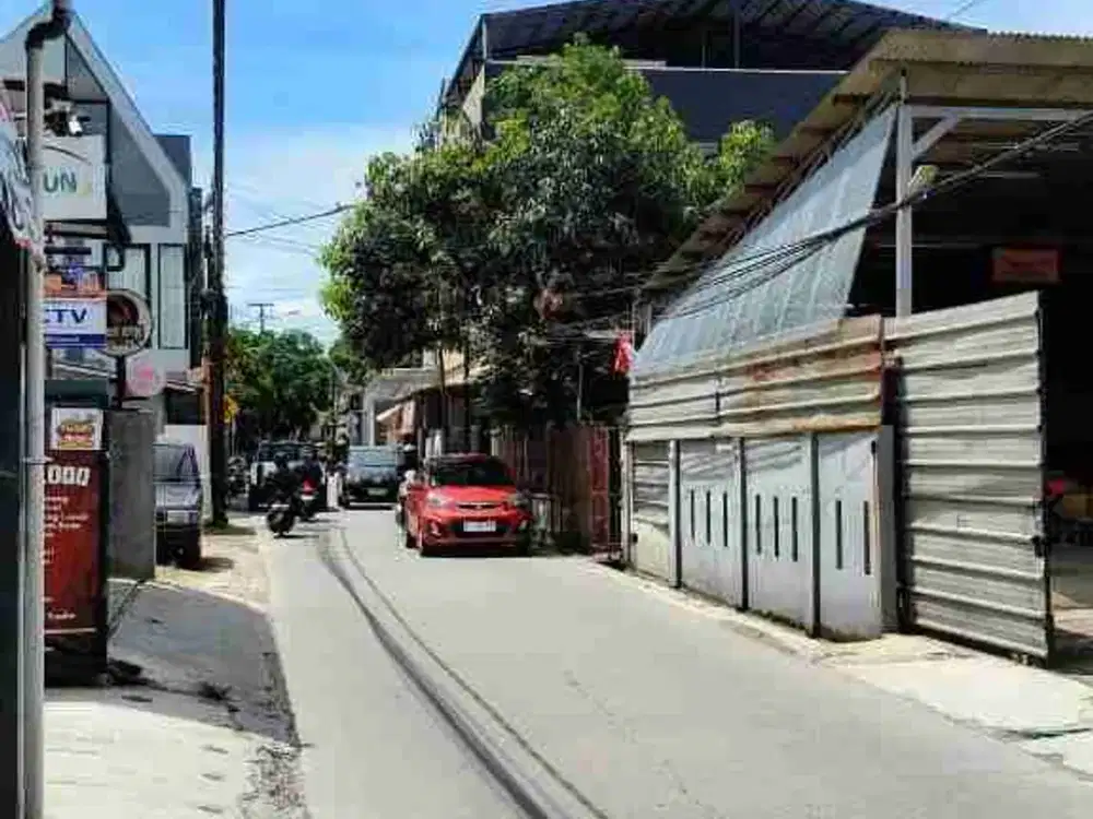 Dijual rumah pinggir jalan ramai ,Mainroad Cisaranten baru,  bisa untuk dagang atau usaha apa aja