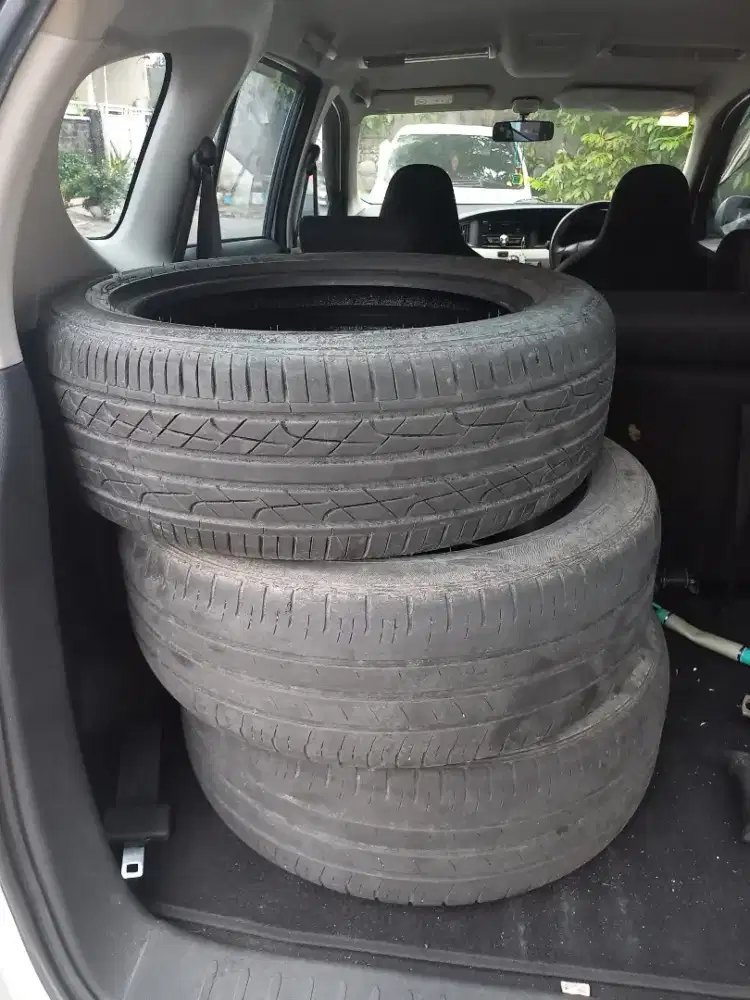 Ban bekas sigra 185/55 ring 16