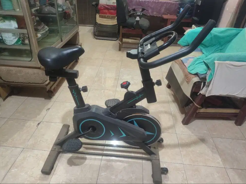 Spining bike alat olahraga