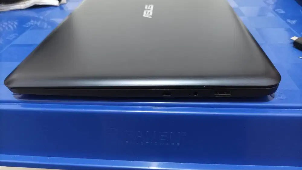 Laptop Asus E402YA AMD E2-7105 Ram4gb Hdd1tb