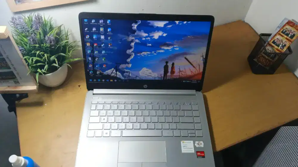 HP 14s Ram 8 GB SSD 512 GB