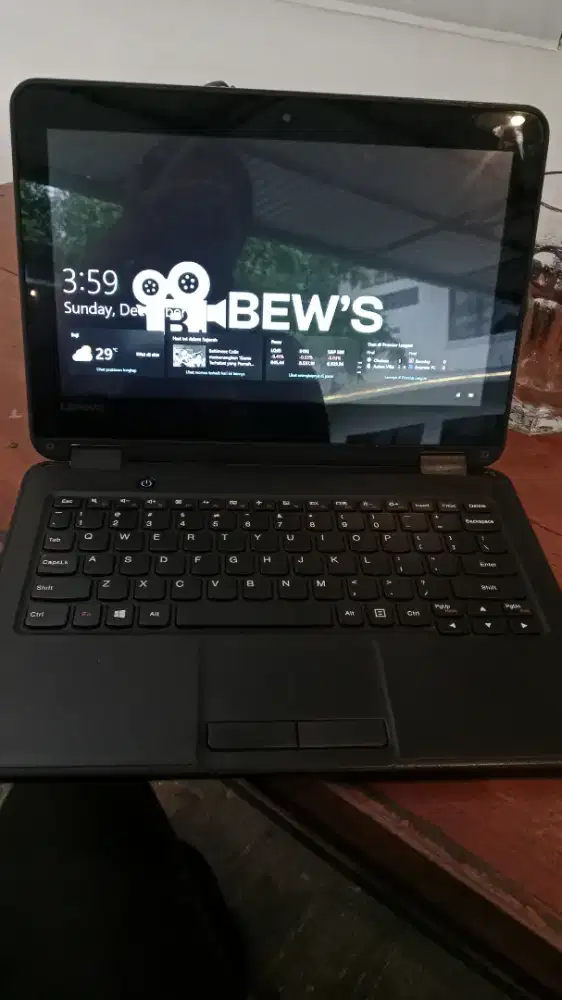 Lenovo n24 kelengakapan, charger dan mouse