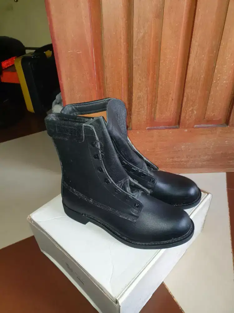 Dijual Sepatu Kulit