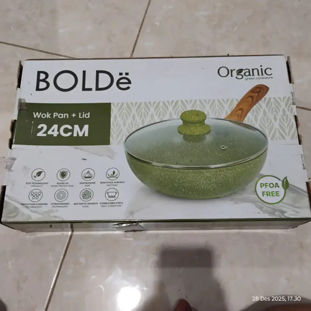 Wok Pan + Lid 24 cm (Bolde)