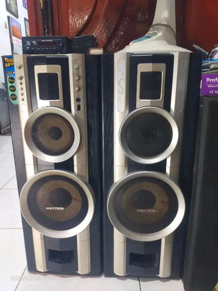 Speaker aktif Polytron