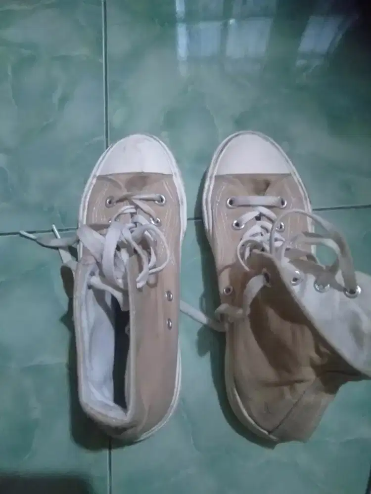 Sepatu kardinal no 37