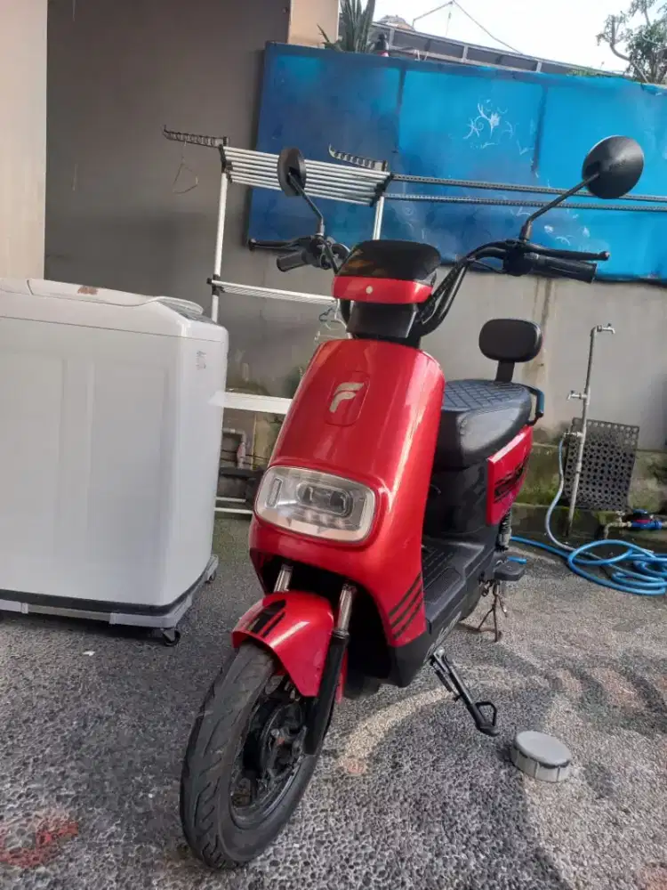 Sepeda Listrik merek OFERO GALAXY 3 LIT