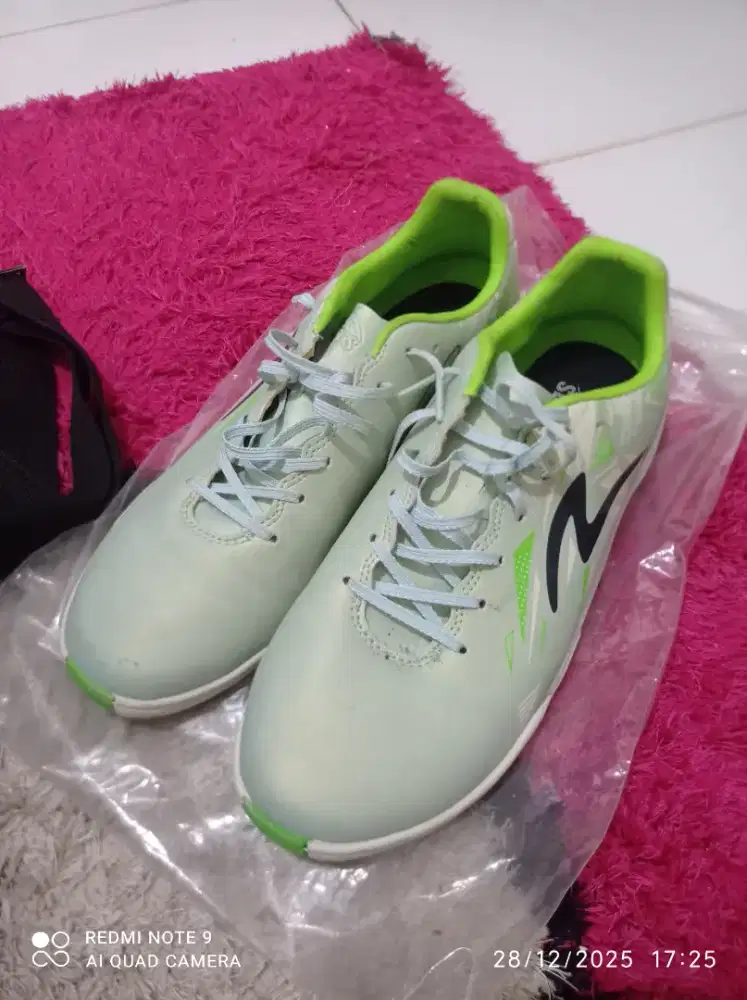 Jual cepat sepatu futsal