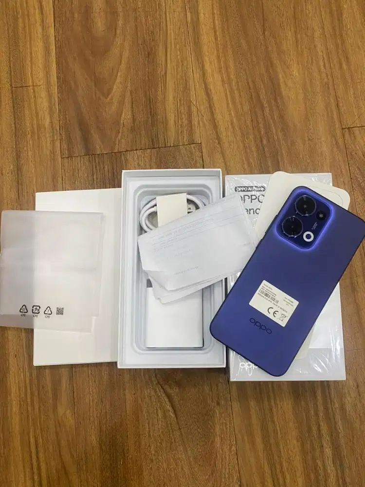 Oppo reno 13 5G 12/256gb Garansi belum aktif