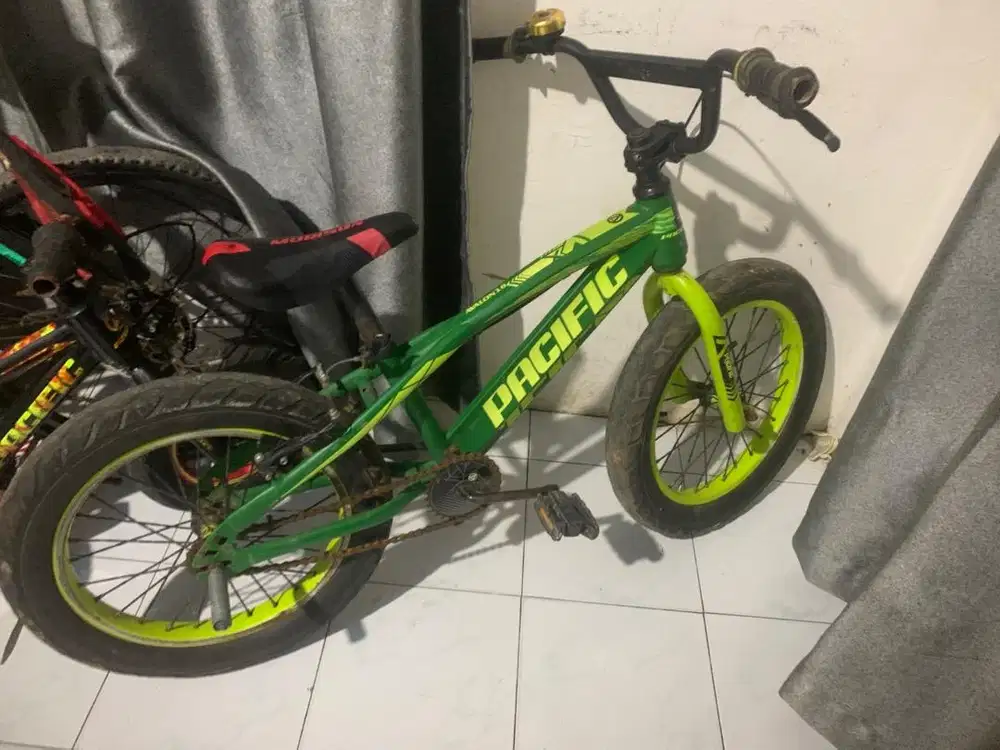 Bmx 18 ban jumbo PACIFIC buat anak 8th