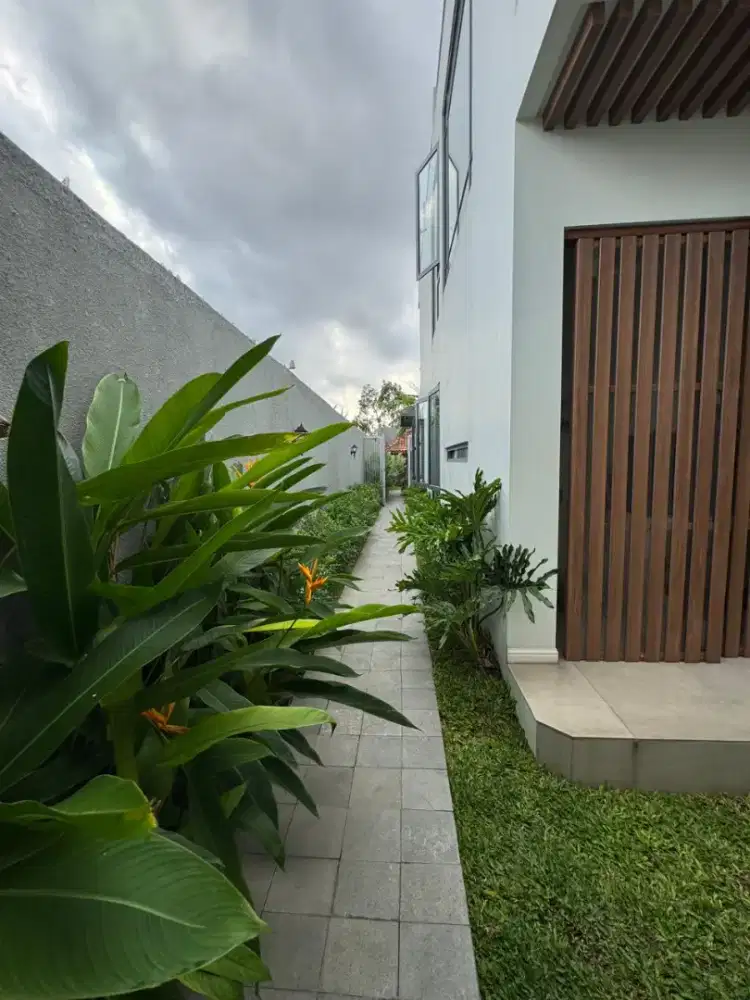 Asisten Rumah Tangga