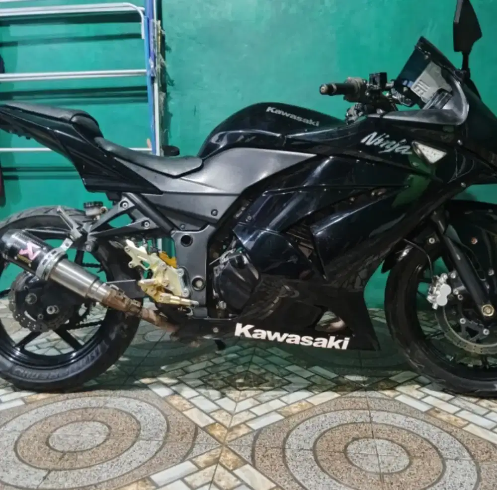 dijual cepat Kawasaki ninja 250 cc