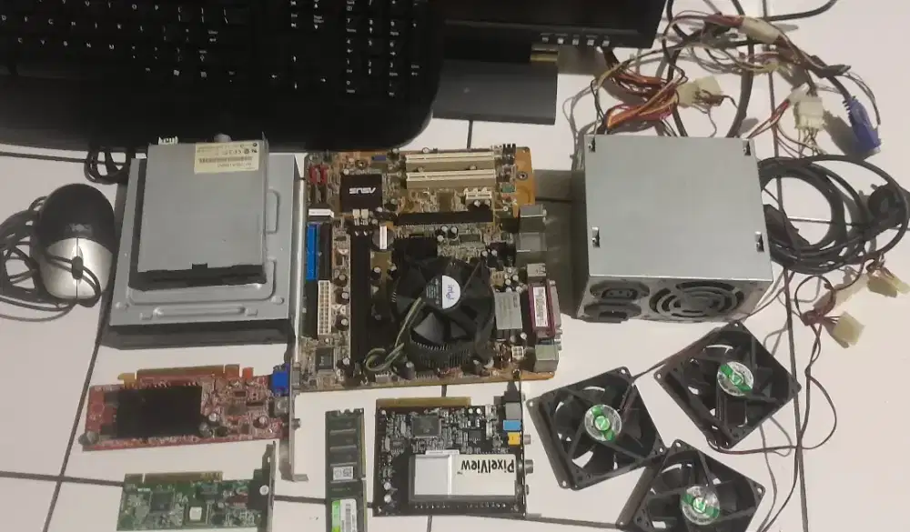 Pritilan Komputer rakitan intel