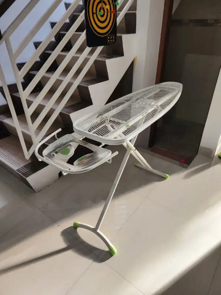 Meja Setrika Lipat