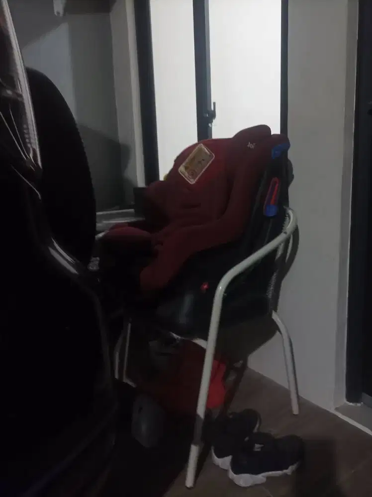 Car seat bayi merk joie
