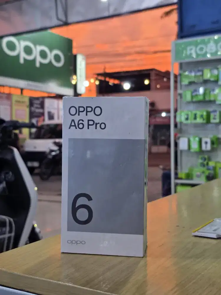 Oppo A6pro 8/256  gratis headset