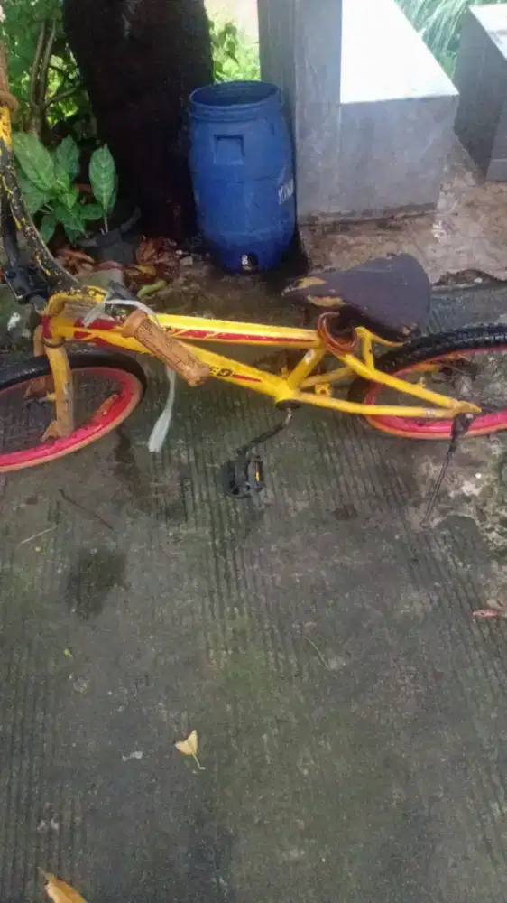 Sepeda BMX terpedo united