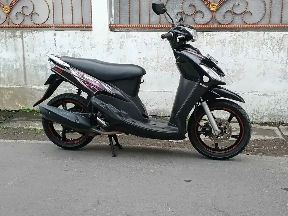 Mio cw th 2011 AD skhpjk gris msih ada bdy bgs mtr siap pkai ora rg