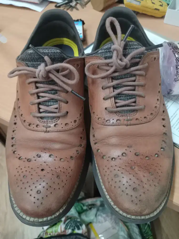 Sepatu colehaan size 42