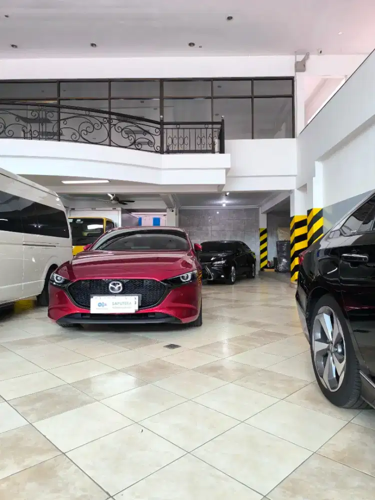 Mazda 3 HB 2.0G Th2023 Km15rb/Masih Garansi