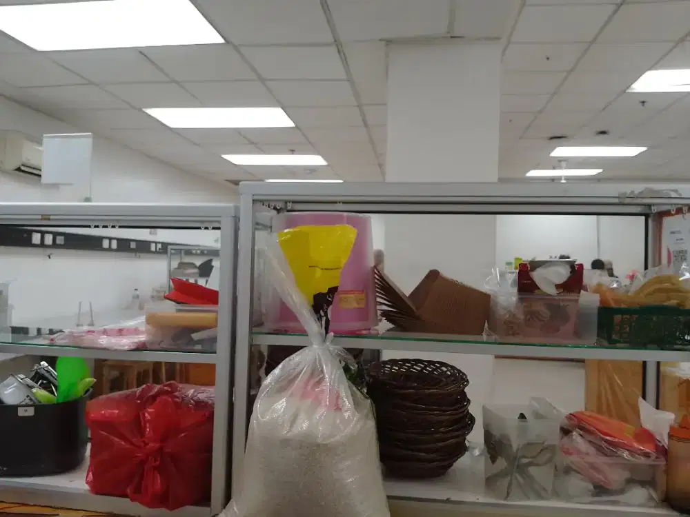 Dicari karyawan buat jaga kantin