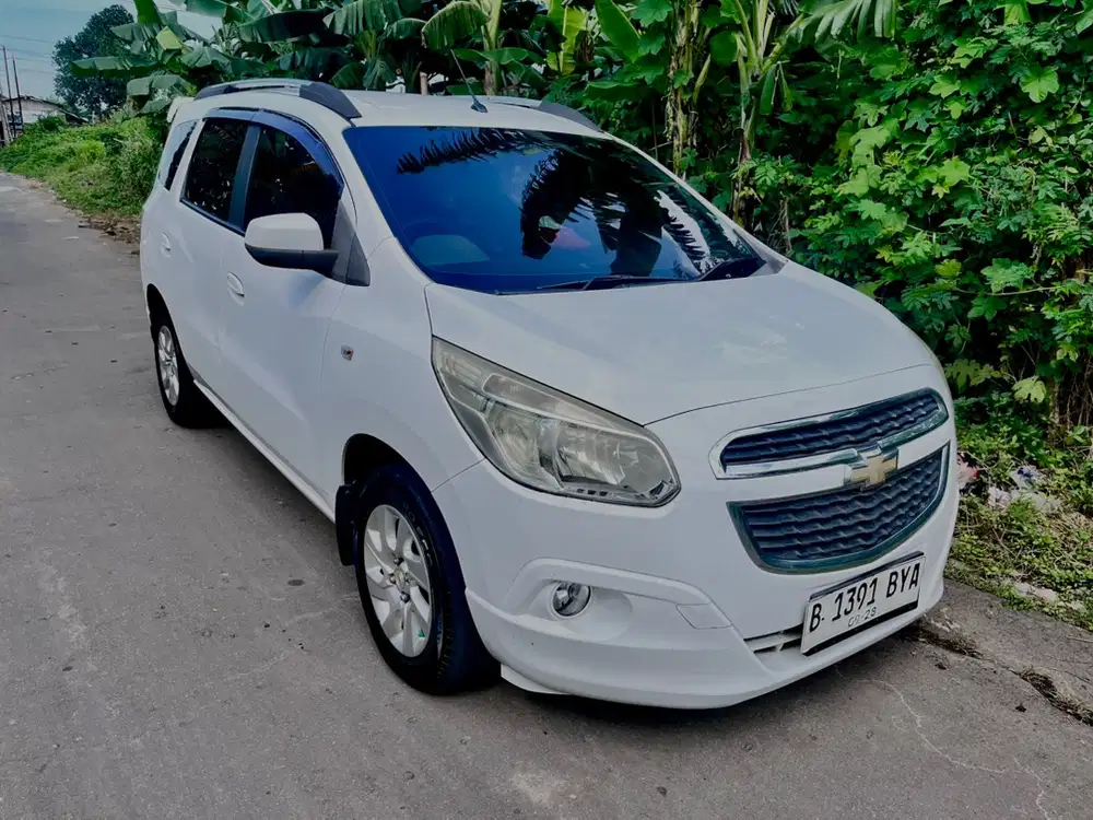 Chevrolet Spin 2013 Bensin