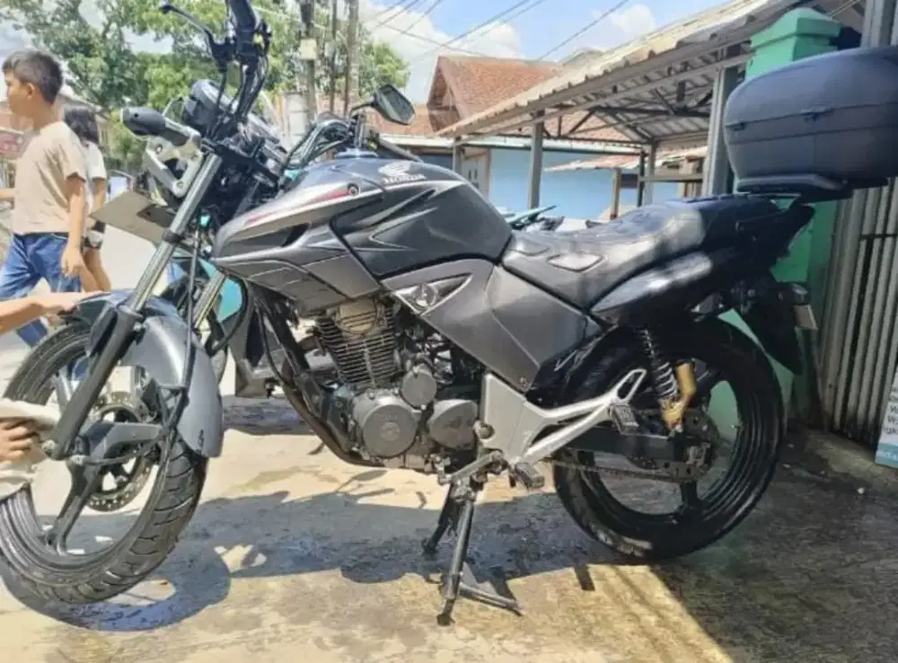 Bismillah, dijual cepat (tanpa box + braket)