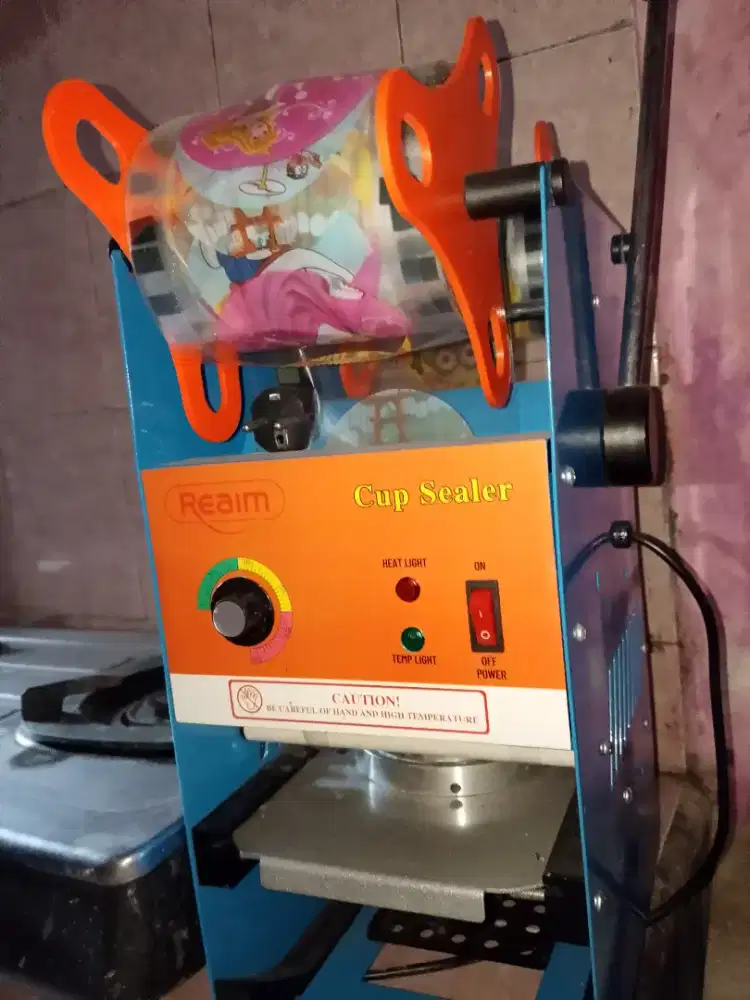 Mesin PRESS cup minuman