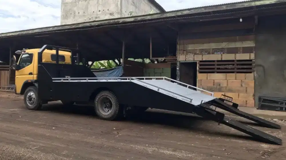 jasa towing mobil /motor