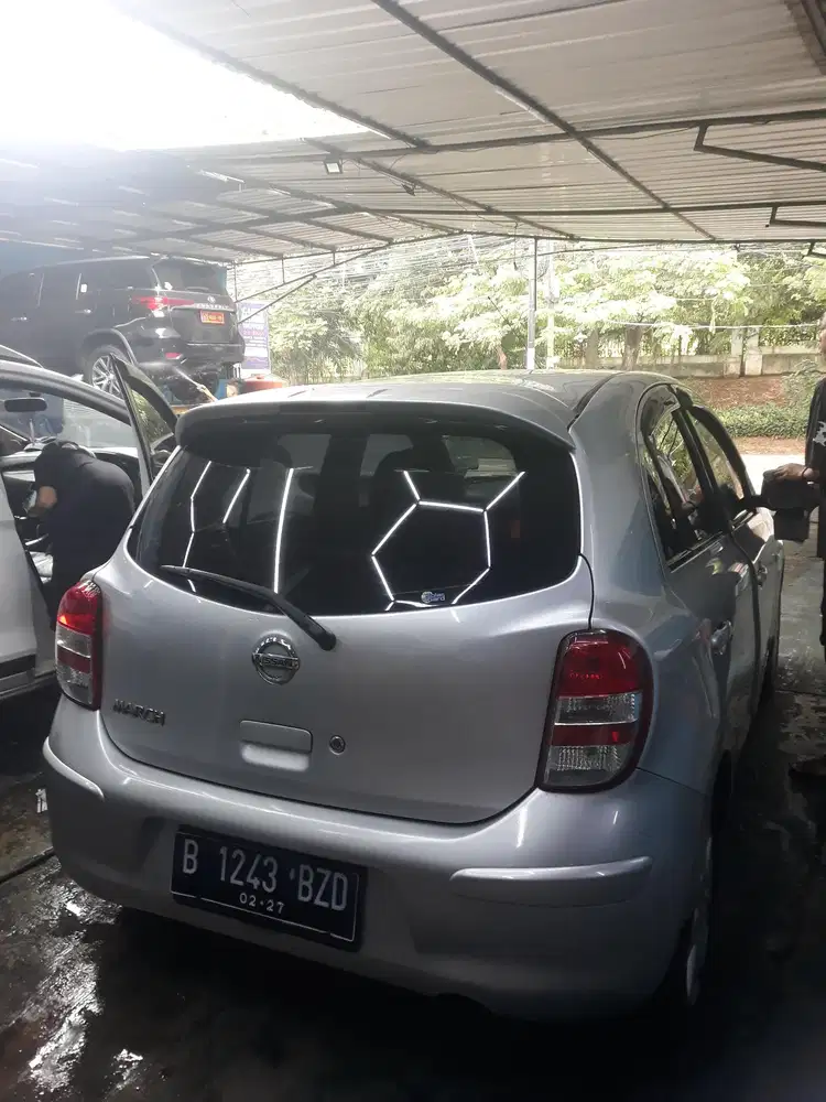 Nissan March 2012 Bensin