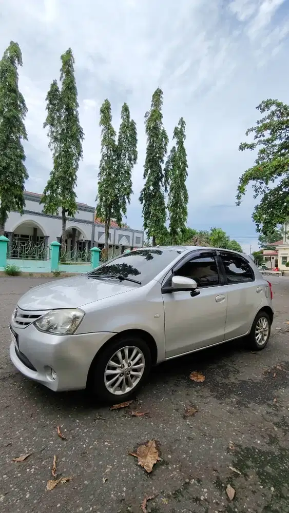Toyota Etios Valco 2013 Bensin