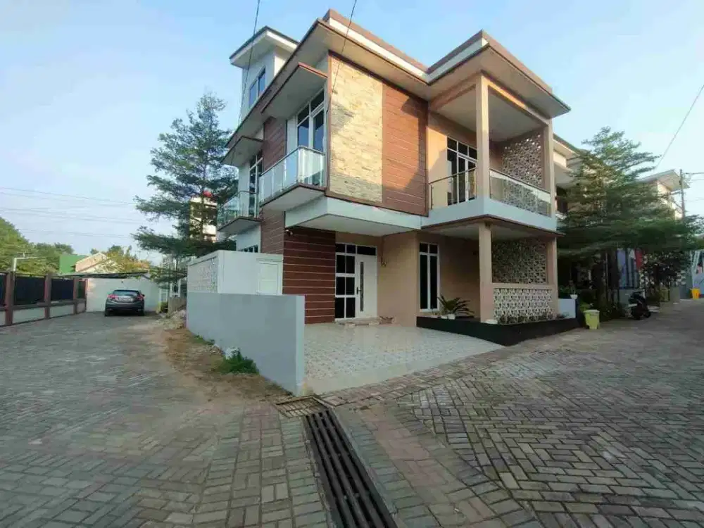 Rumah 2.5 Lt Siap Huni fi Cibubur Dekat AlAzhar, LRT, Toll Jagorawi, Cibubur Junction