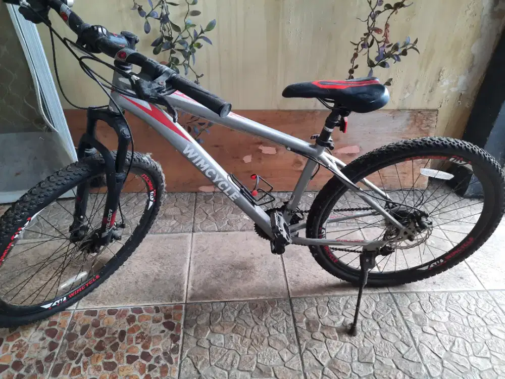 Jual sepeda MTB kondisi mulus