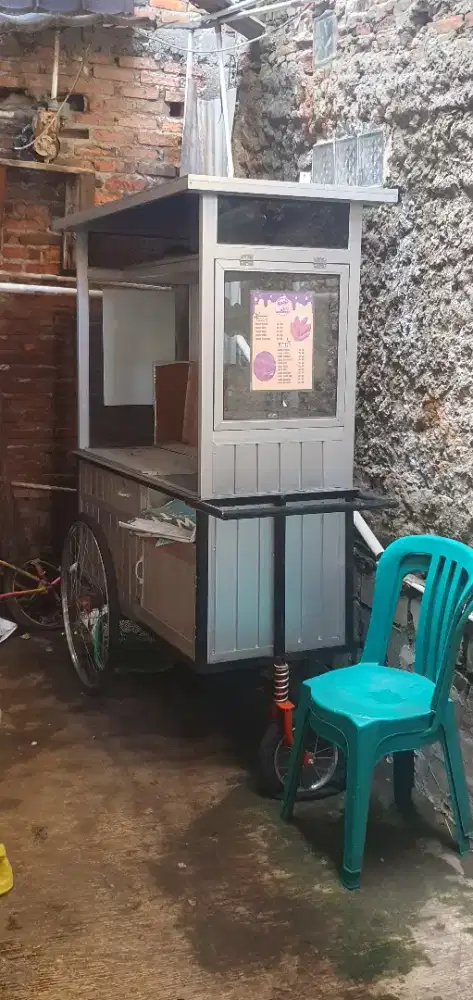 Di jual gerobak gorengan, serba guna , bisa buat jualan aneka gorengan