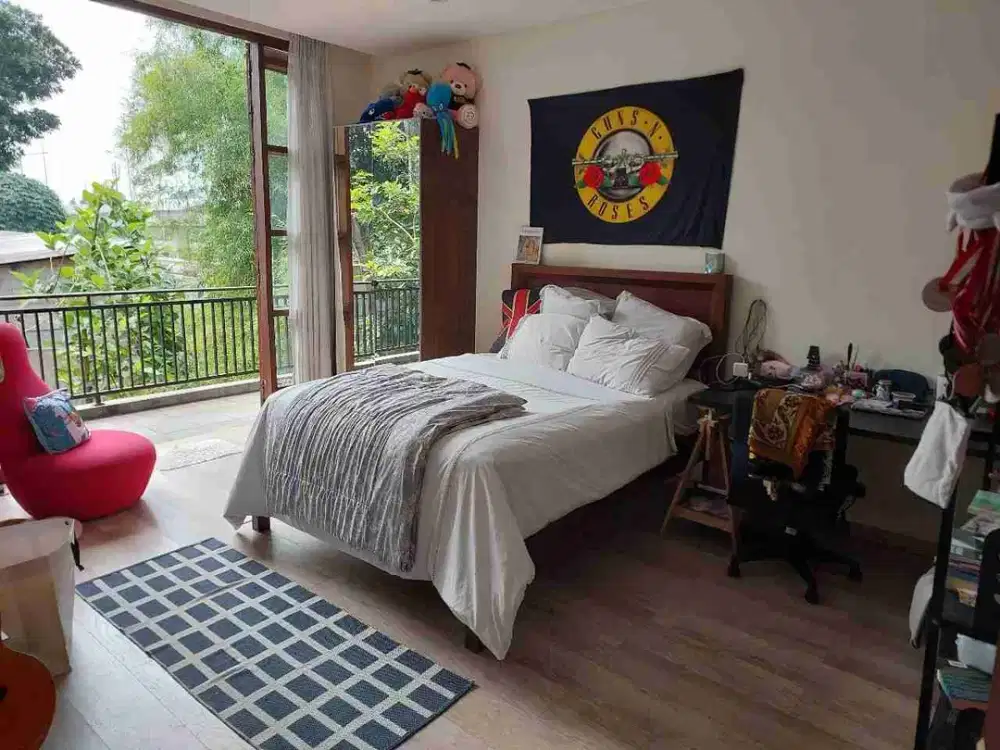 Rumah Ala Resort Bali Lokasi Super Strategis Full Furnished