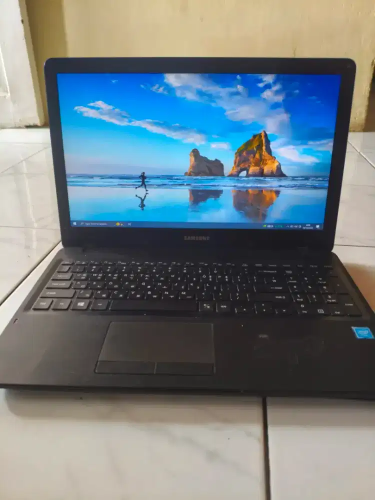 Bismillah dijual Laptop SAMSUNG NOTEBOOK 3 DENGAN RAM 12 GB/SSD 512 GB