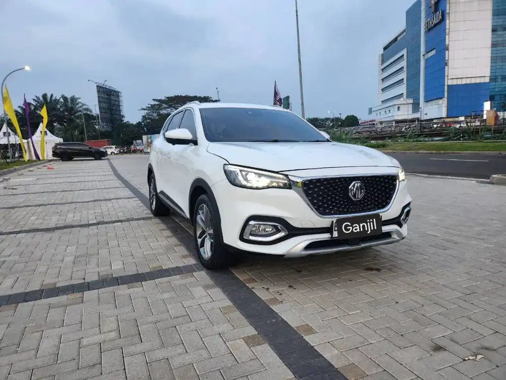 JUAL CEPAT! MG HS i-smart 1.5 turbo AT 2021 Pajak panjang BAN BARU