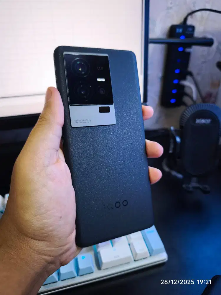IQOO 11 Fullset Original Mulus