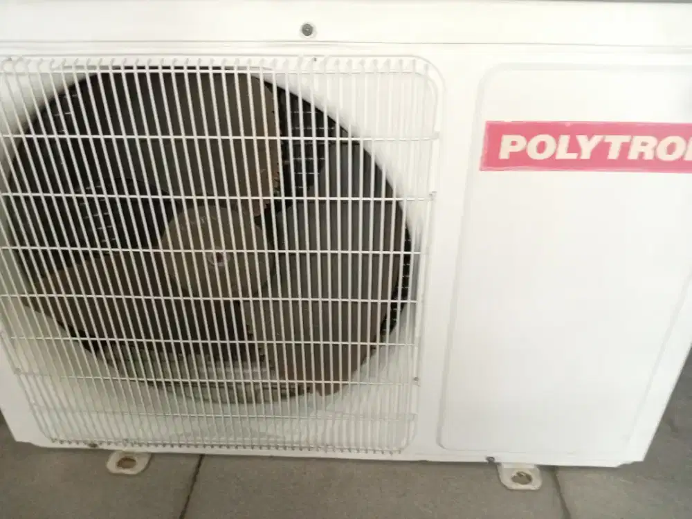 Outdoor merk Polythron 1/2 pk. Ori. 900 rb.