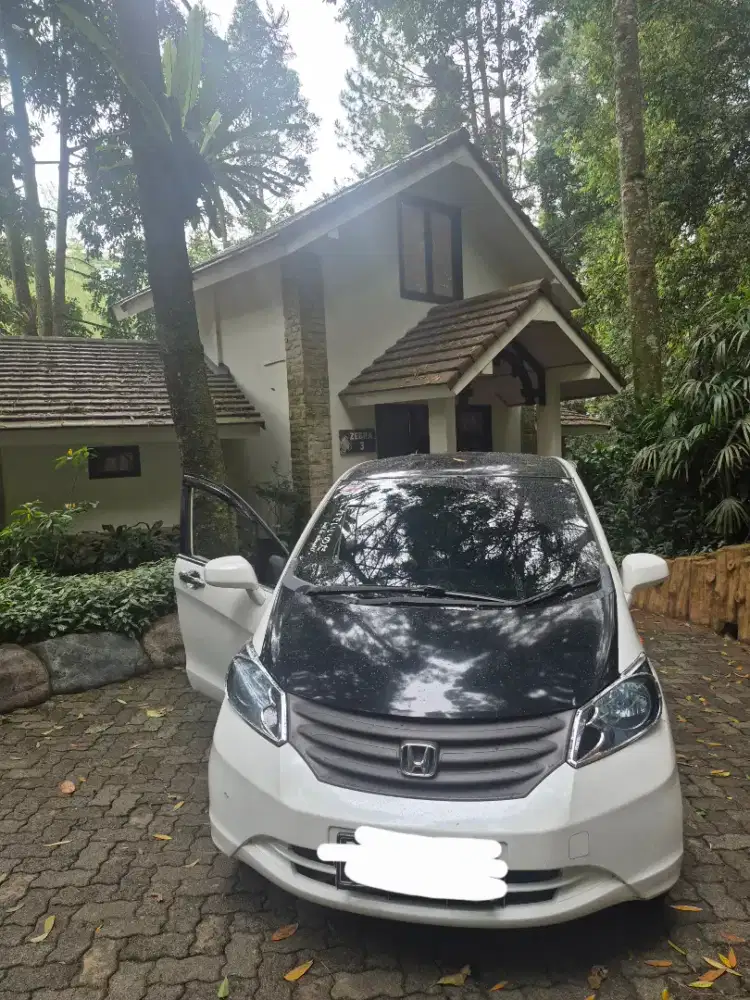 Take Over Resmi Honda Freed 2011