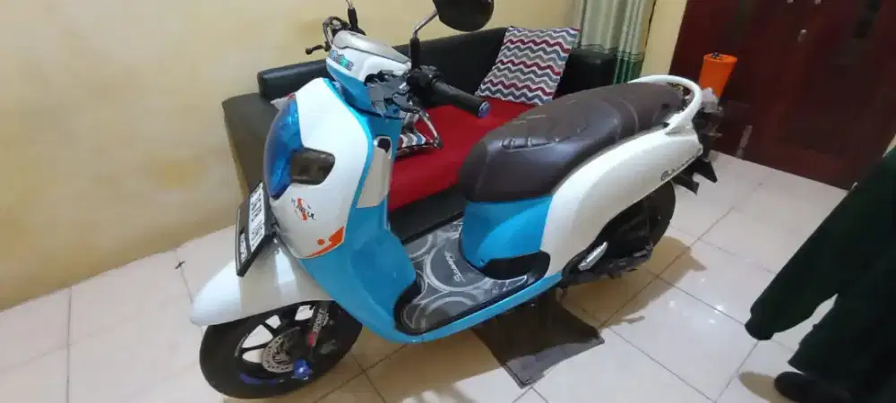 HONDA SCOOPY 2017