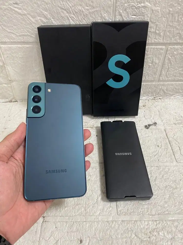 Samsung S22 8/128