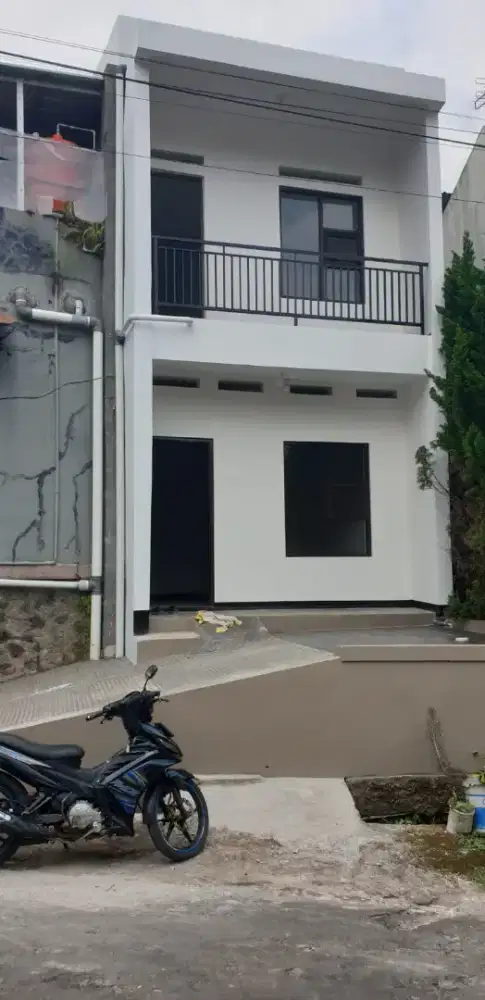 DIJUAL RUMAH STUDIO RUKO DI UJUNG BERUNG BANDUNG