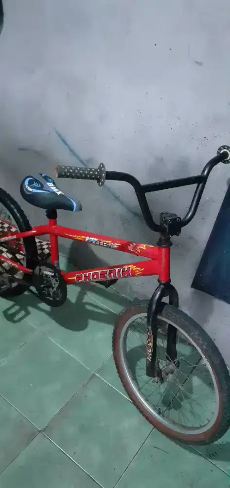 sepeda merk PHONIX ukuran 20 inci