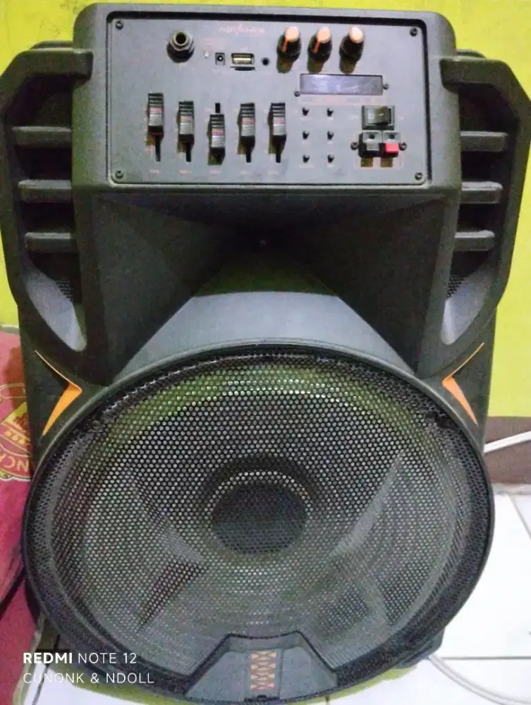 Speaker portable advance tipe K-1506