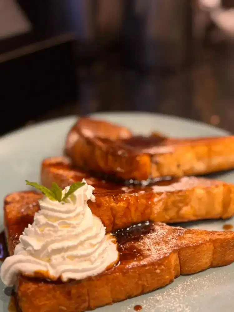 Dibutuhkan cook,waiter,barista untuk cafe.